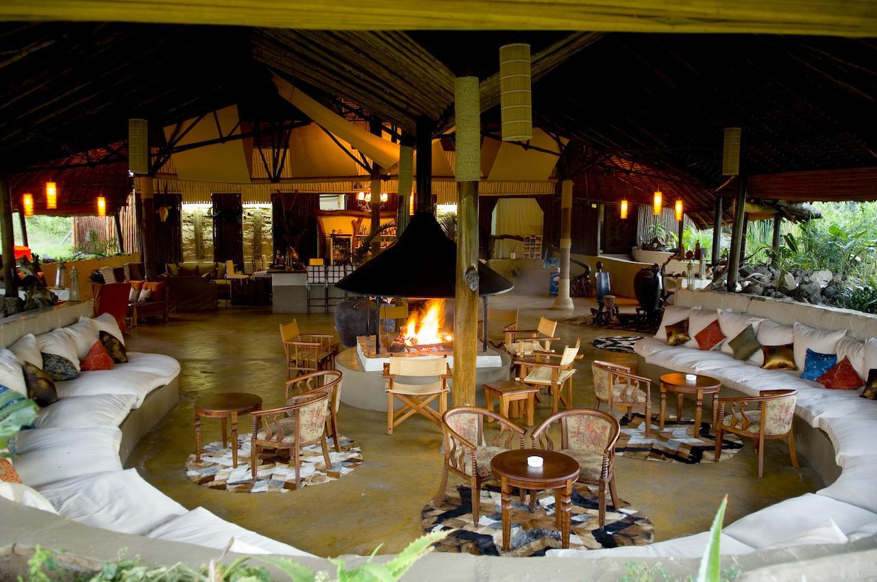 Mbweha Camp Lake Nakuru Elmenteita Buitenkant foto