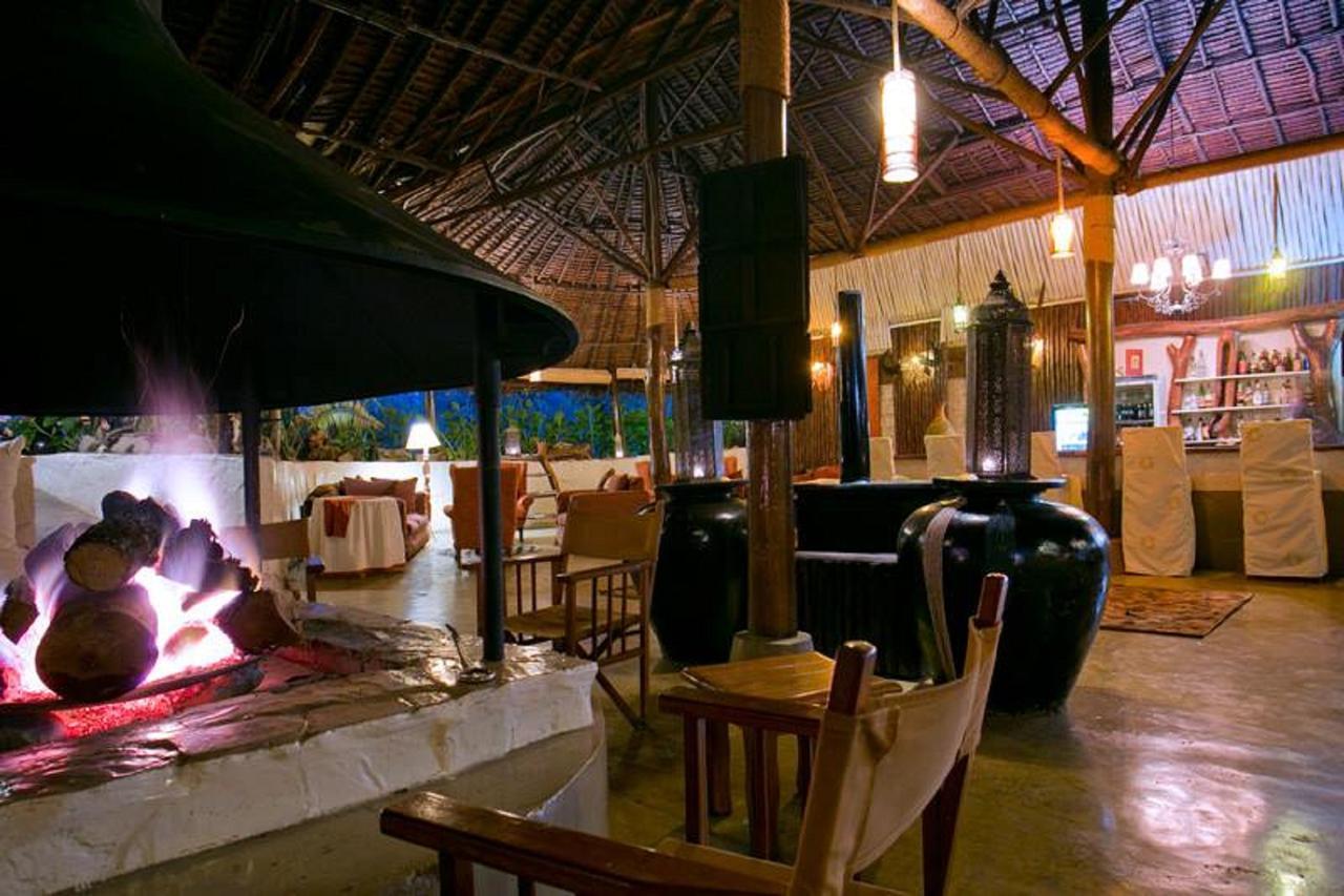 Mbweha Camp Lake Nakuru Elmenteita Buitenkant foto