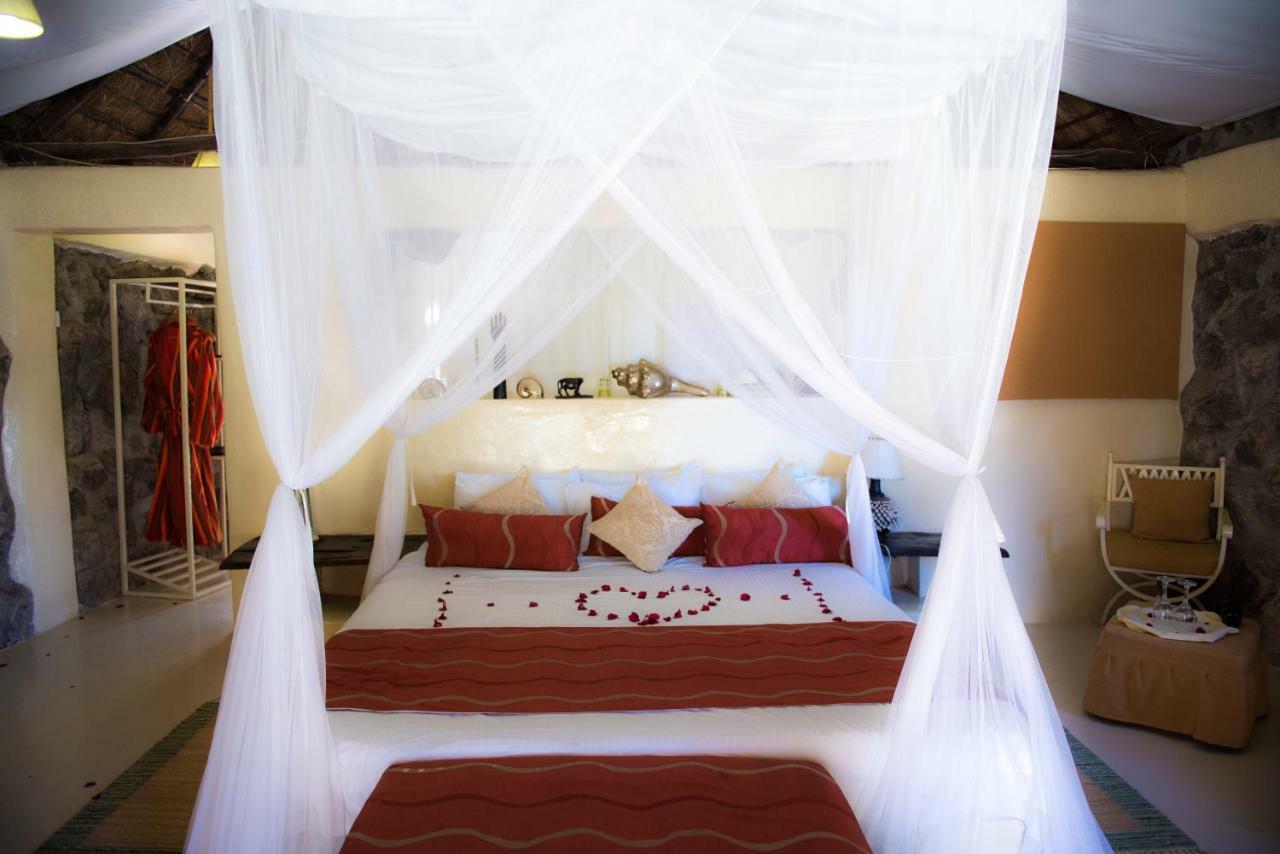 Mbweha Camp Lake Nakuru Elmenteita Buitenkant foto